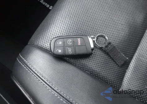 2014 Jeep Grand Cherokee Overland из США, поврежденный, VIN 1C4RJFCG5EC304687